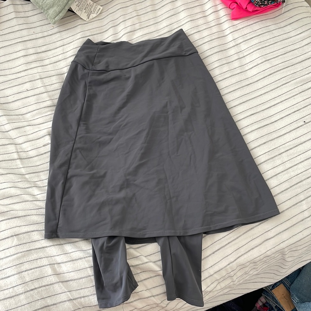 modest workout skirt with leggings